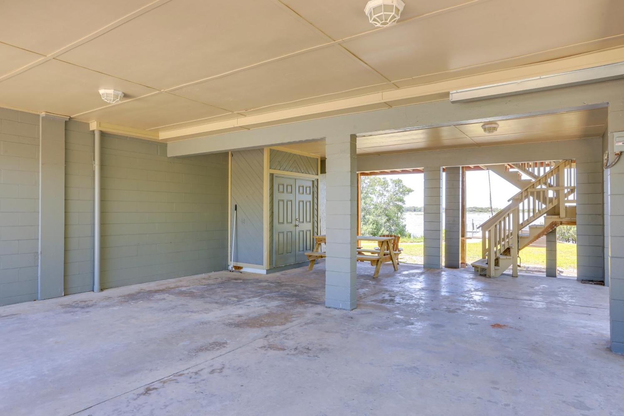 Waterfront Cedar Key Duplex Home Grill And Dock! Buitenkant foto