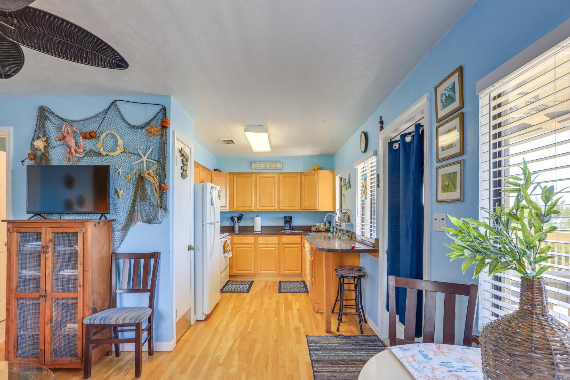 Waterfront Cedar Key Duplex Home Grill And Dock! Buitenkant foto