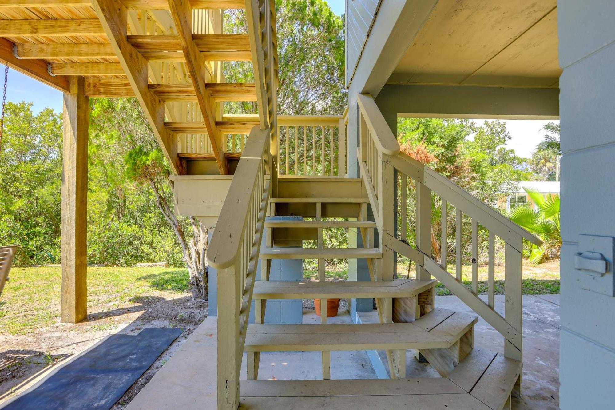 Waterfront Cedar Key Duplex Home Grill And Dock! Buitenkant foto