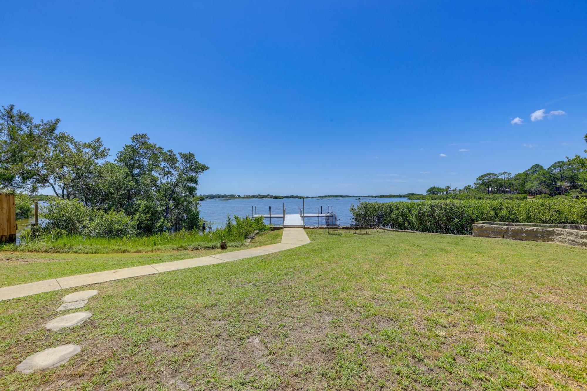 Waterfront Cedar Key Duplex Home Grill And Dock! Buitenkant foto