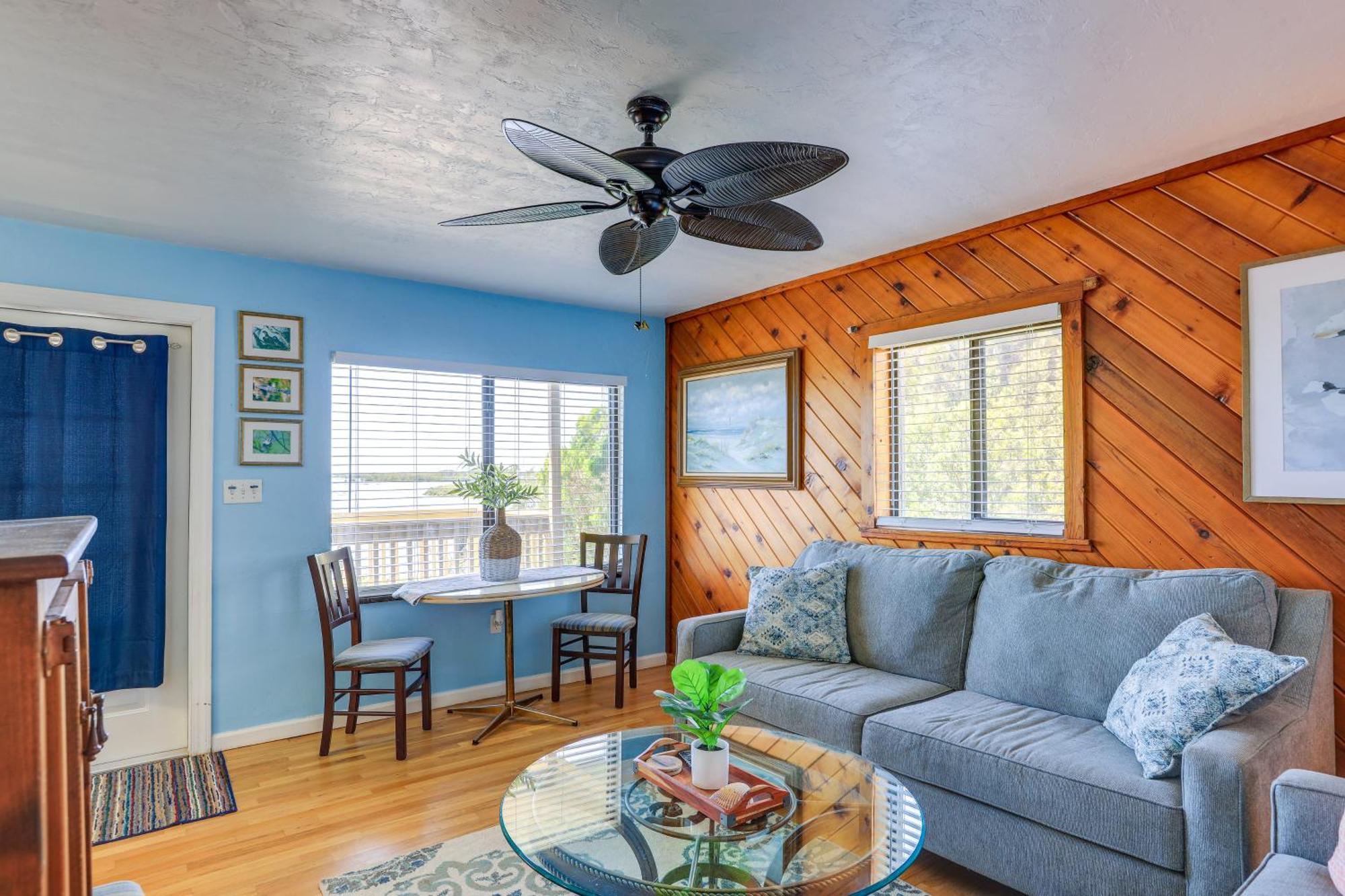 Waterfront Cedar Key Duplex Home Grill And Dock! Buitenkant foto